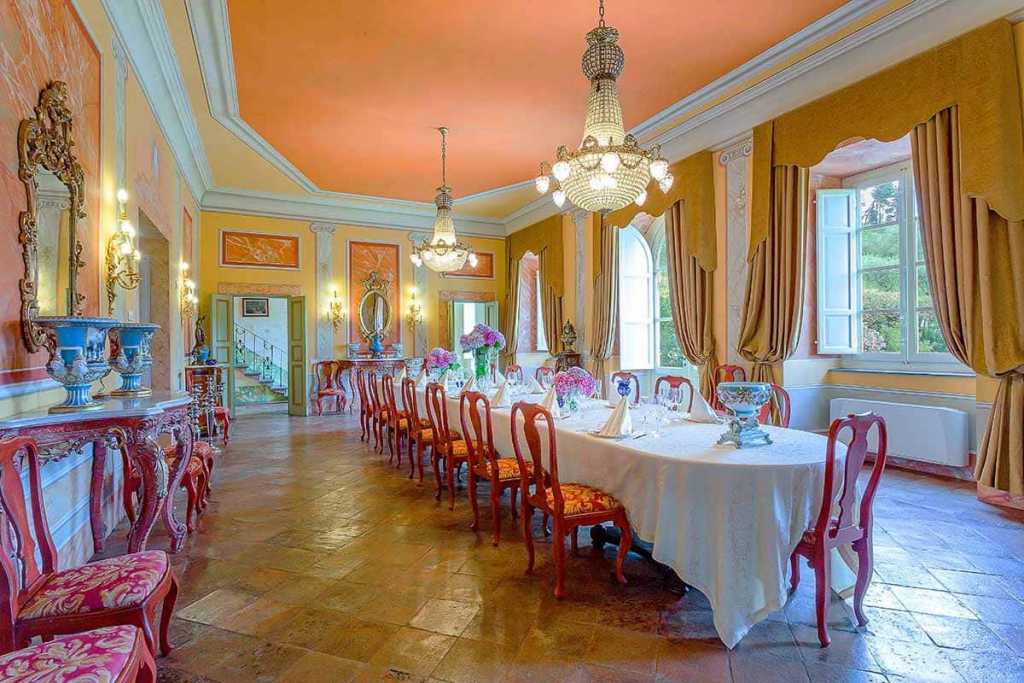 Coselli-Collection-Villa-Controni-retreat-venue-italy-retreat-space-indoor-dining-1-1024x683
