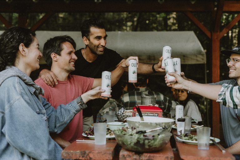 Company Weekend Retreats: When a Weekend Offsite Is the Right Strategic Choice